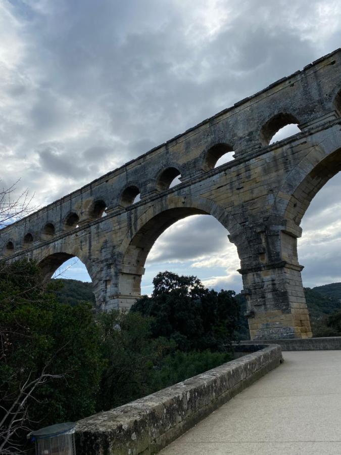 Studio Havre De Paix Au Pont Du Gard Piscine Et Jacuzzi Chez Valerie Payre แวร์ ปองต์ ดู การ์ ภายนอก รูปภาพ